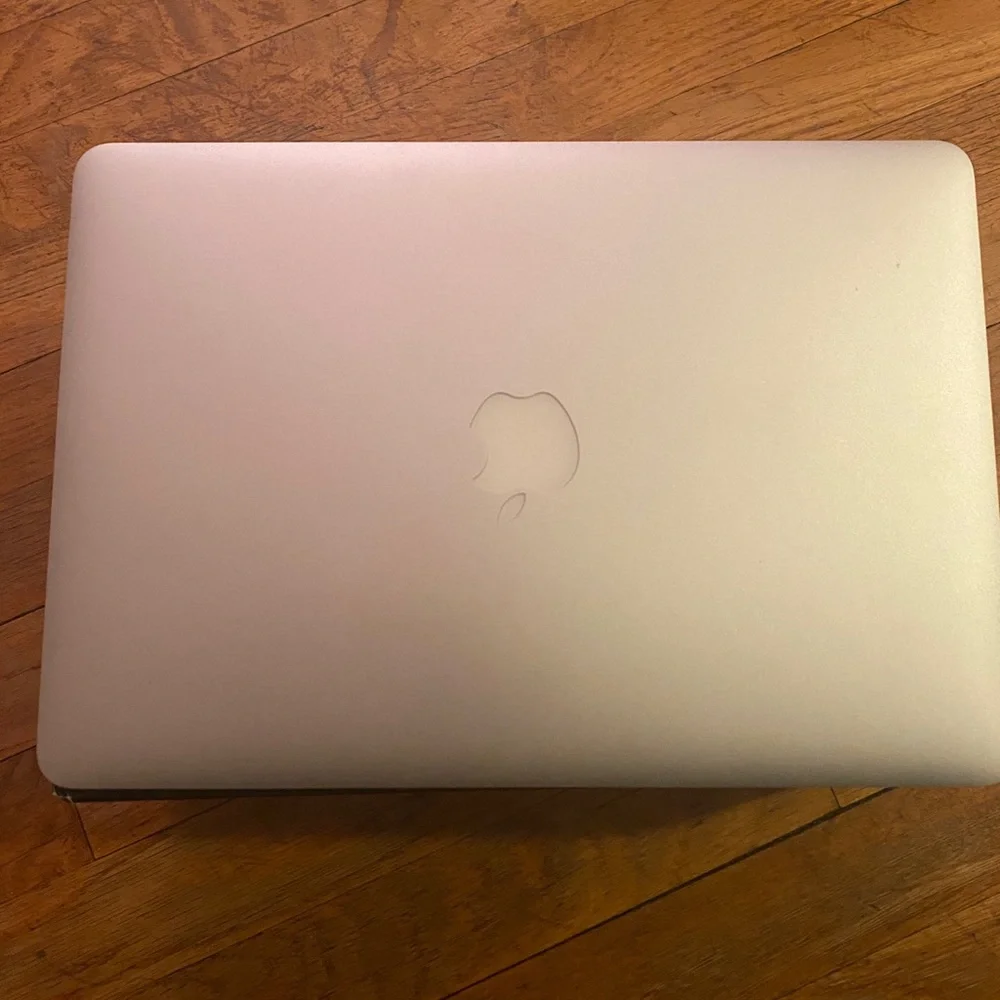 Apple used macbook